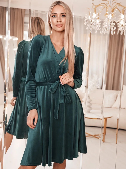 Welurowa sukienka do kolan Ada