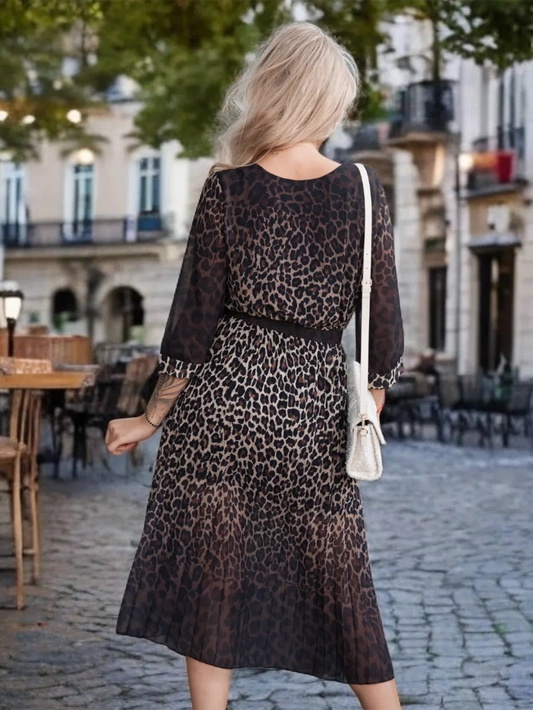 Plisowana sukienka midi z paskiem Rafaella