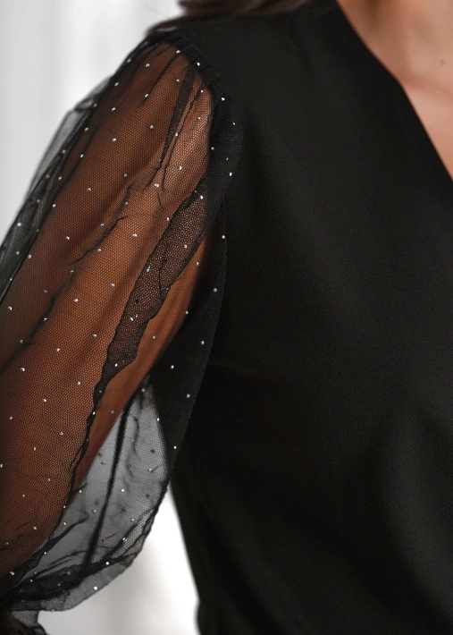 Krótka sukienka z transparentnymi rękawami Charme