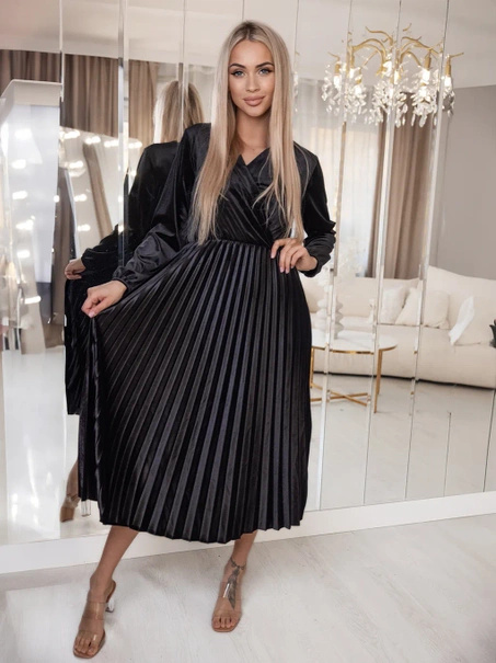 Welurowa plisowana sukienka midi Nina