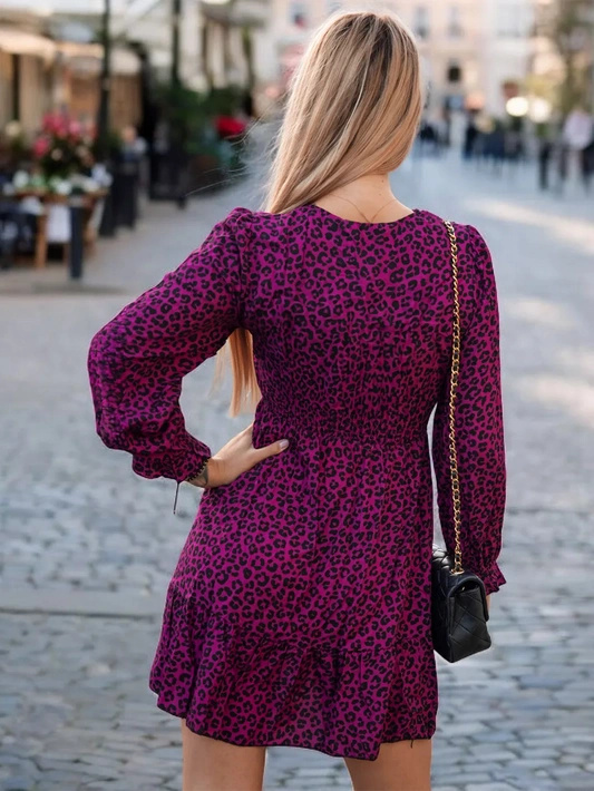 Krótka sukienka z falbanką i wiązanym dekoltem Olivia