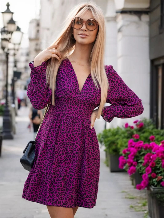 Krótka sukienka z falbanką i wiązanym dekoltem Olivia