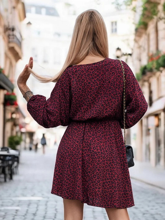 Krótka sukienka z bufiastymi rękawami Donna