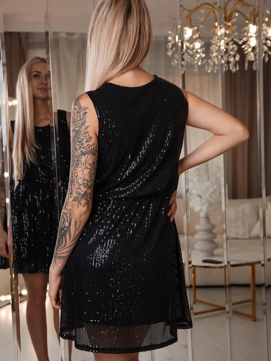 Krótka sukienka z falbanką i wiązanym dekoltem Olivia