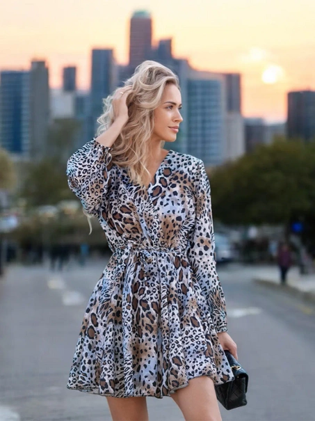 Krótka sukienka lekko rozkloszowana Foggia