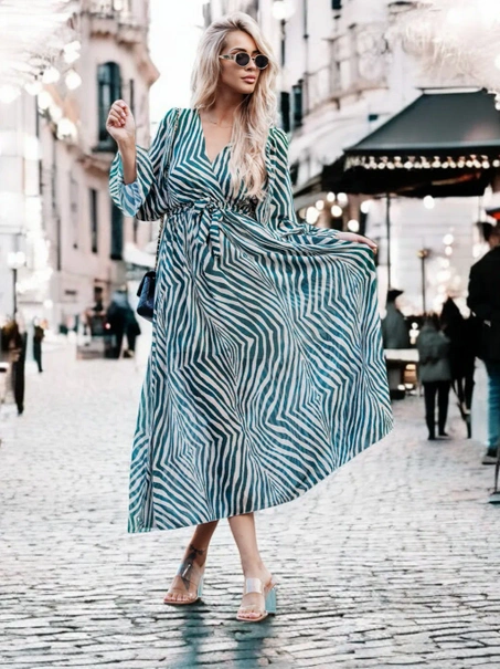 Długa wzorzysta sukienka z wiązaniem na plecach Bona